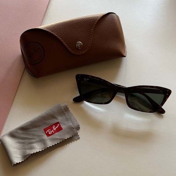 Ray-Ban Lady Burbank Sunglasses - Picture 1 of 9